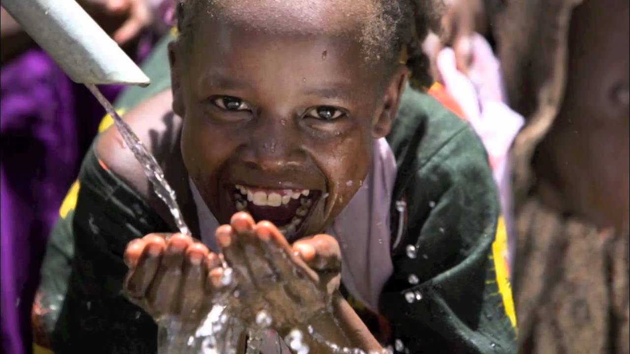 Zambian Children Getting Clean Water For The First Time