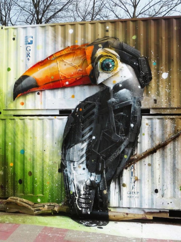 05- Amazing Art Murals From Trash