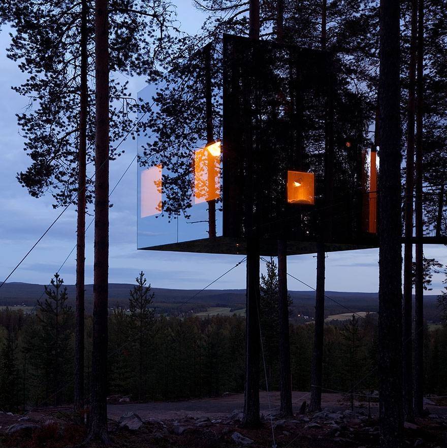 Amazing Hotels Mirrorcube Treehouse, Sweden