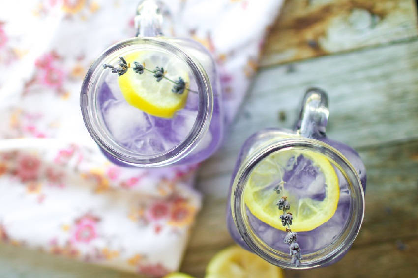 How to Make Lavender Lemonade