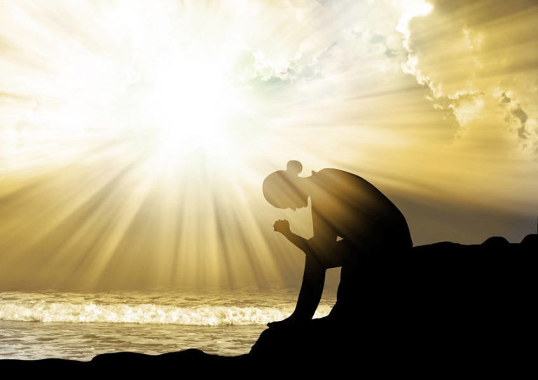 Read more about the article 5 Steps to Finding Faith on the Path to Self-Improvement