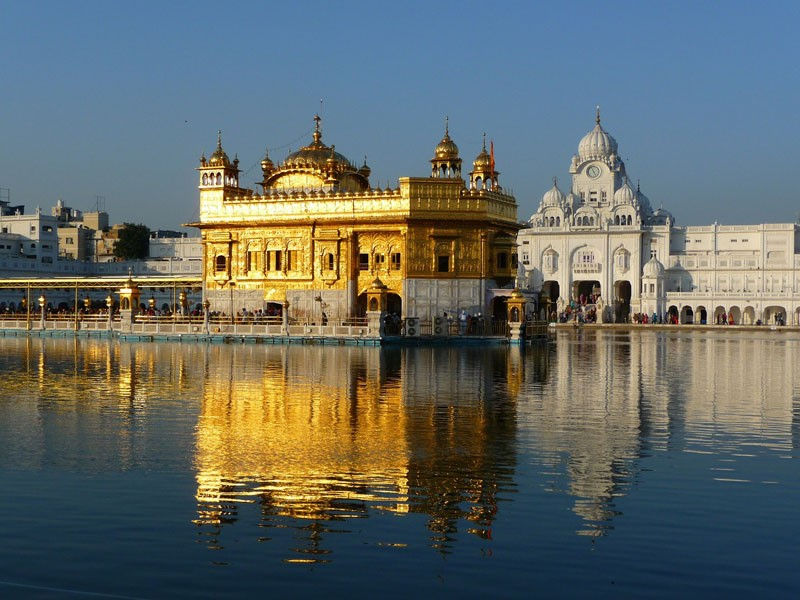 Cities in India - Golden temple Photo by cascayoyo