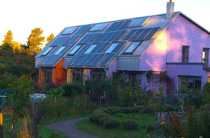 04-Findhorn eco-village, Scotland renewable-energy-systems