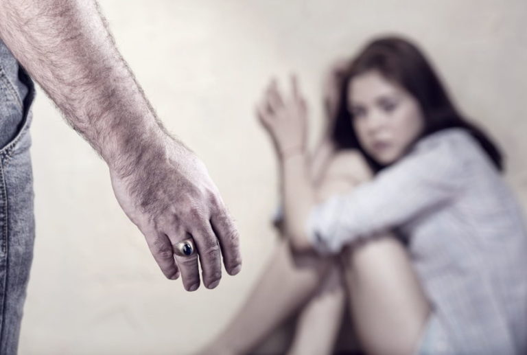 Read more about the article How to Leave an Abusive Relationship in 5 No-Nonsense Steps