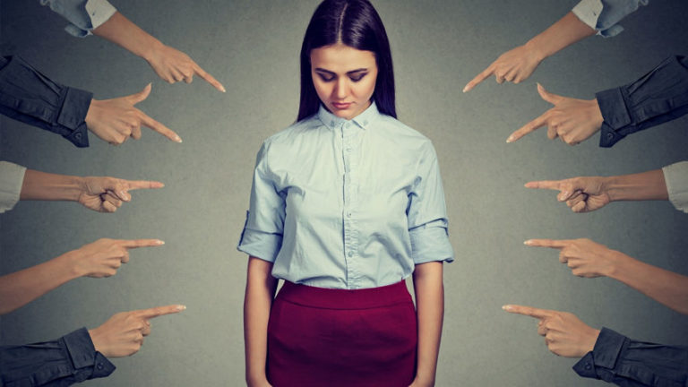 Read more about the article How to Not Care about What Others Think in 5 Practical Ways