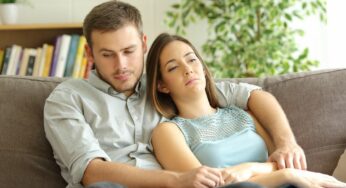 How to Not Be Clingy in a Relationship? 7 Annoying Behaviors to Avoid